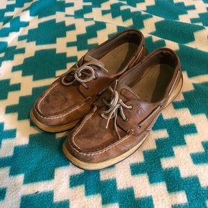 Sperry boat shoes